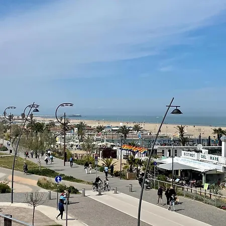 Апартаменты Elegant And Quiet In The Sea Area *